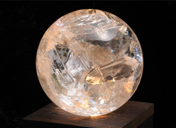 レインボー水晶(虹入り水晶)